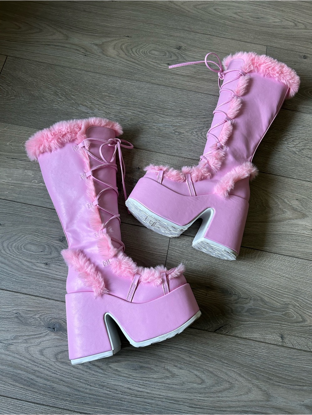 Camel 311 Demonia pink Faux Fur boots 5" platforms Rave Club Size 8
